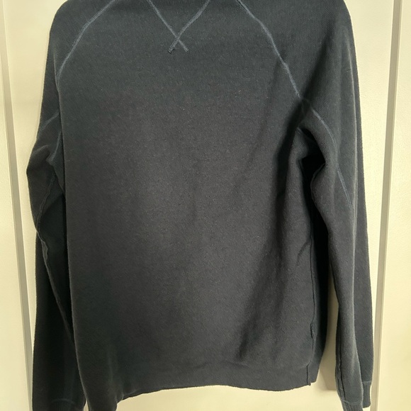 Eddie Bauer Men's Navy Crewneck Sweater - Picture 2 of 3